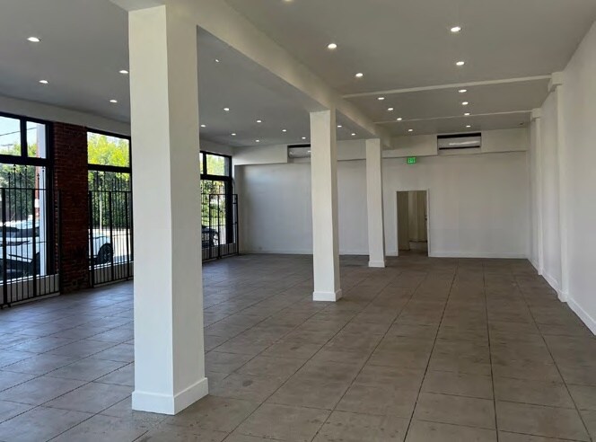 More Photos Of 7350 Beverly Blvd, Los Angeles Storefront Retail Residential For Lease