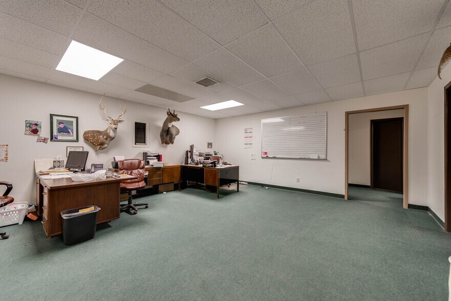 More Photos Of 308 E Louisiana Ave, Midland Light Manufacturing For Sale