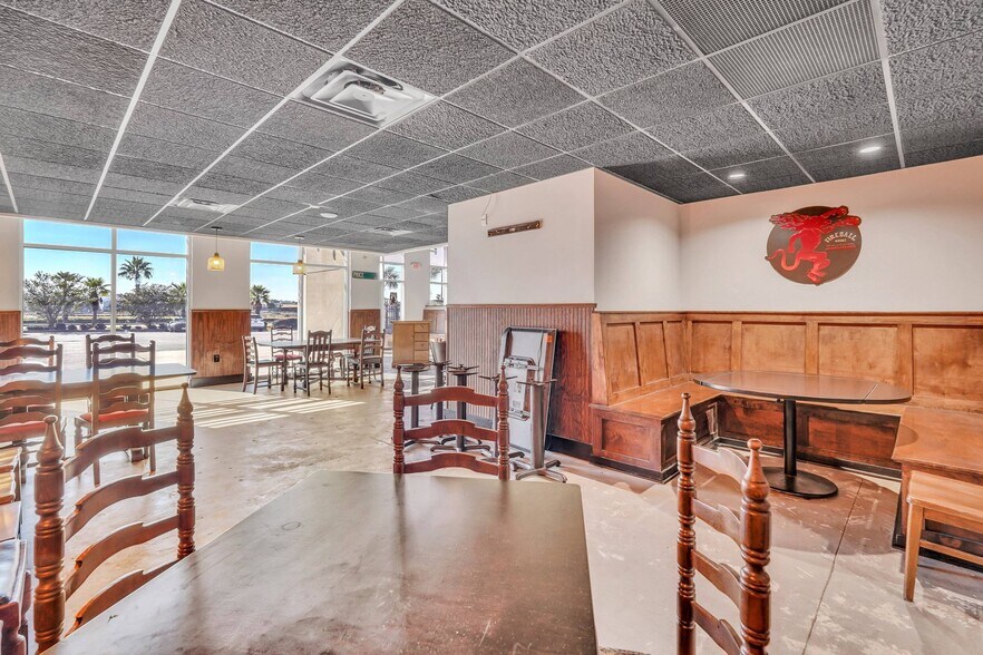 More Photos Of 110 Towne Center Dr, Pooler Restaurant For Sale