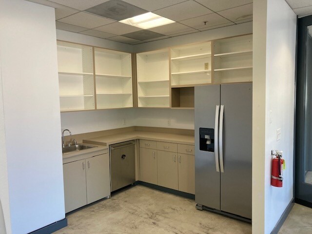 More Photos Of 611-623 Santa Cruz Ave, Menlo Park Office Residential For Lease