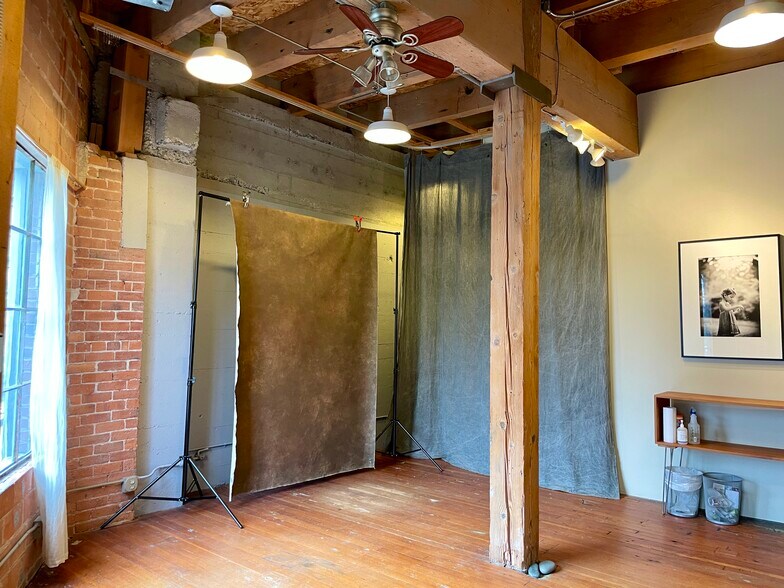 More Photos Of 1735 Westlake Ave N, Seattle Loft Creative Space For Lease