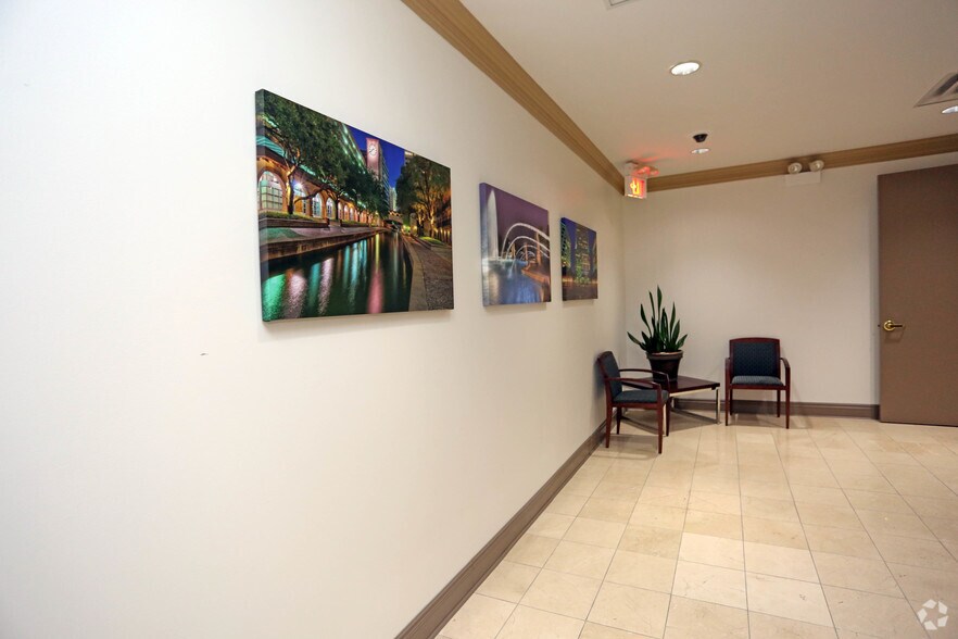 More Photos Of 6500 N Belt Line Rd, Irving Office For Lease