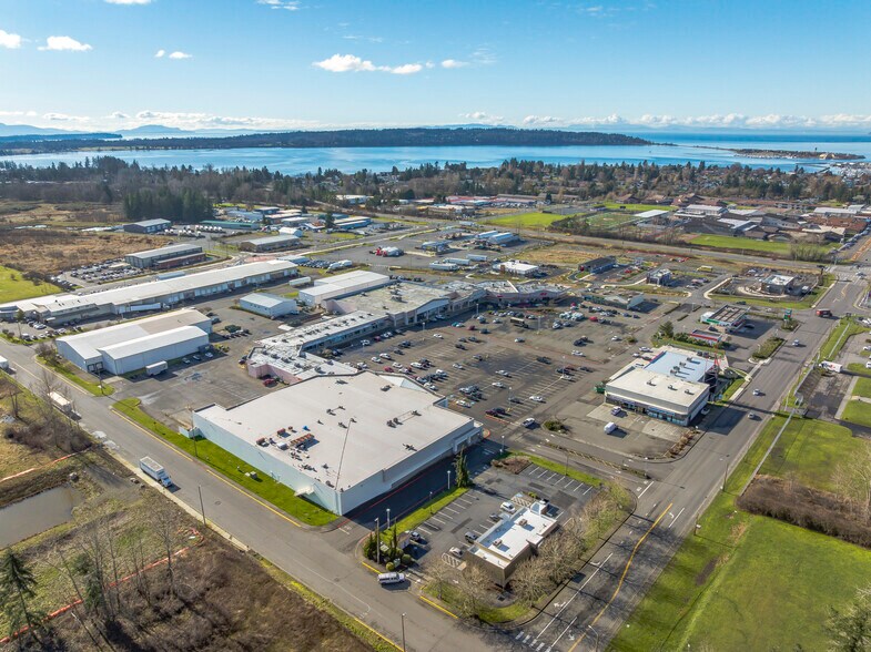 More Photos Of 1733 H St, Blaine General Retail For Sale