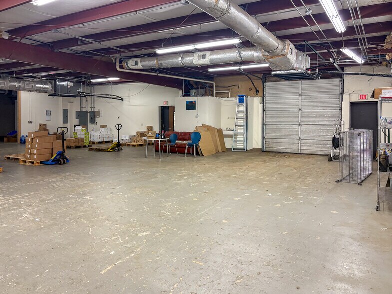 More Photos Of 2231 Technical Pky, Charleston Office For Lease