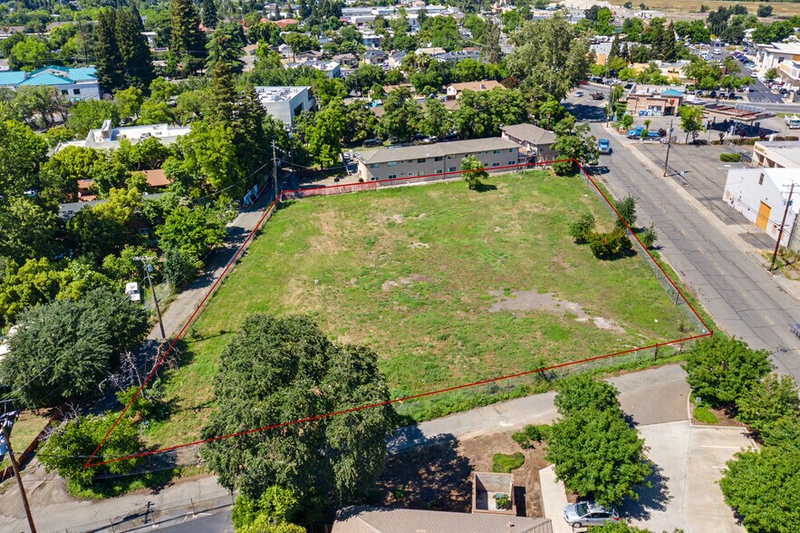 More Photos Of 952 Market St, Yuba City Land For Sale