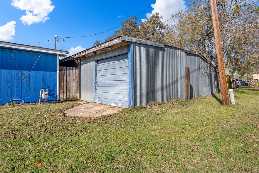 More Photos Of 3715 Bellmead Dr, Bellmead Office For Sale