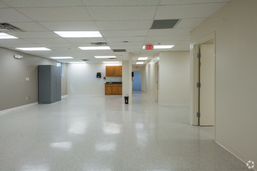 More Photos Of 2700 Yale Blvd SE, Albuquerque Office For Lease