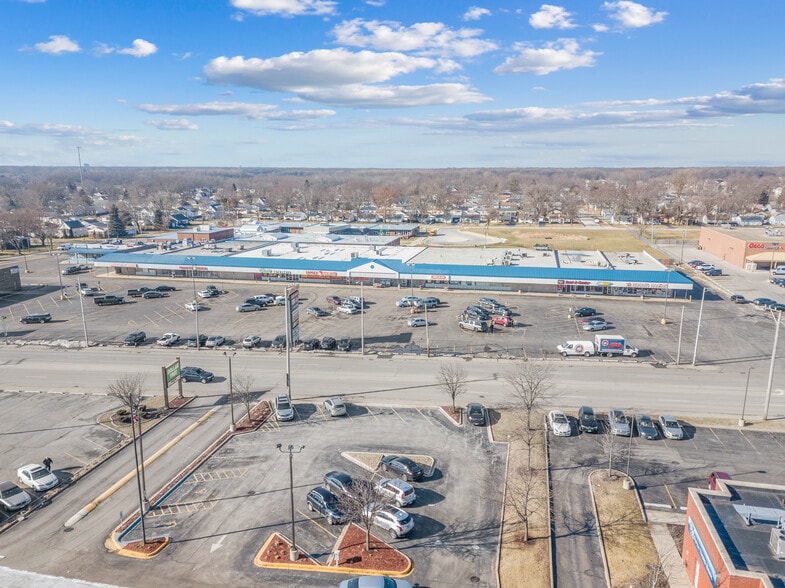 More Photos Of 3300-3332 Chicago Rd, South Chicago Heights Storefront For Sale
