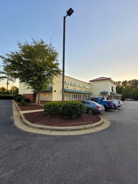 More Photos Of 1420 E Broad St, Fuquay Varina Restaurant For Sale