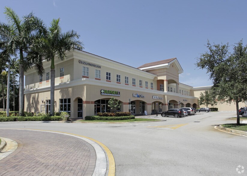 More Photos Of 15800-15880 Pines Blvd, Pembroke Pines Unknown For Lease