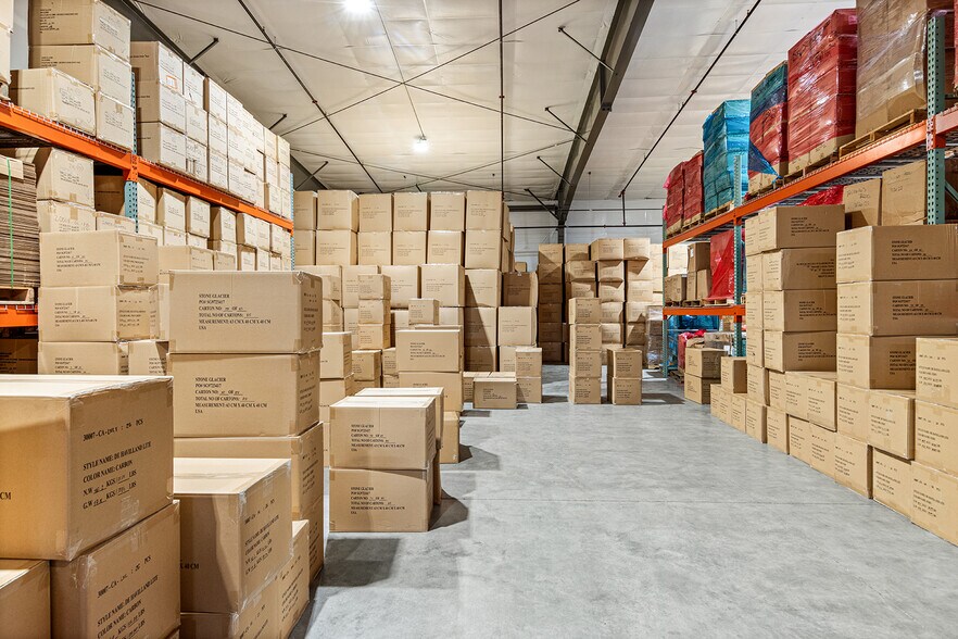 More Photos Of 167 All West Trl, Bozeman Warehouse For Lease