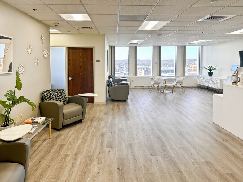 More Photos Of 1500 Main St, Springfield Coworking Space