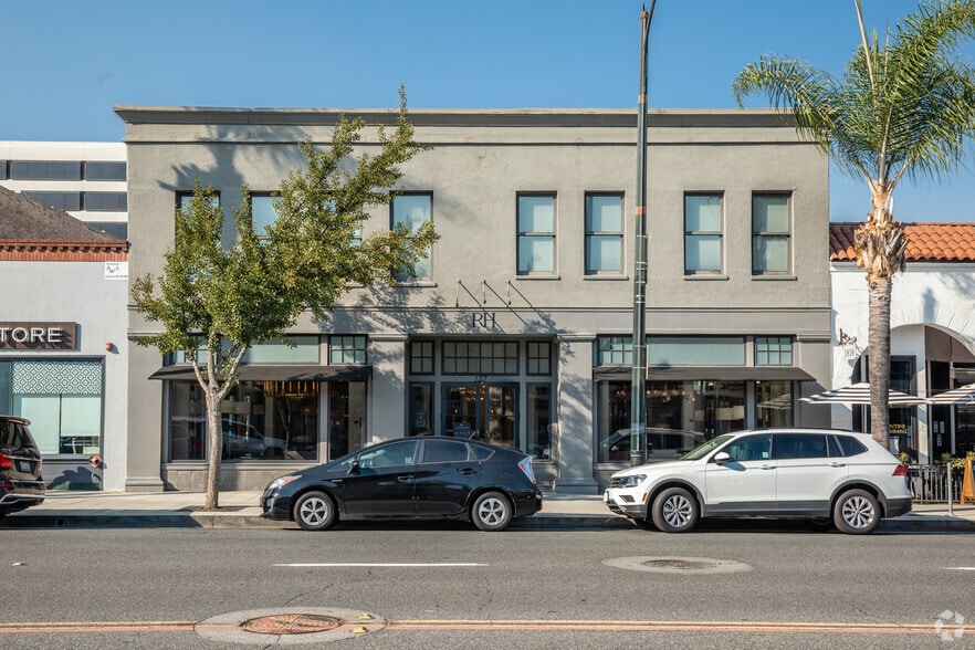 Primary Photo Of 127 W Colorado Blvd, Pasadena Storefront For Lease