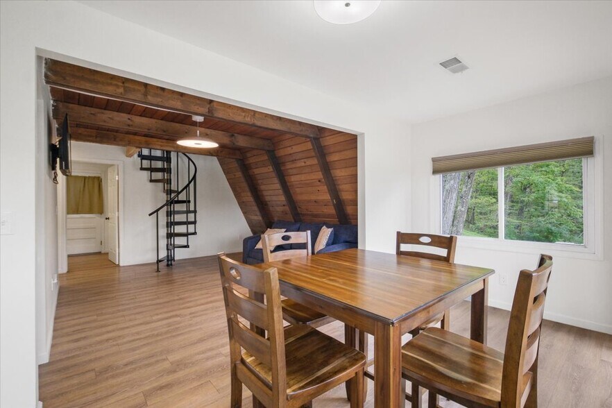 More Photos Of 64 White Dr, Milan Specialty For Sale