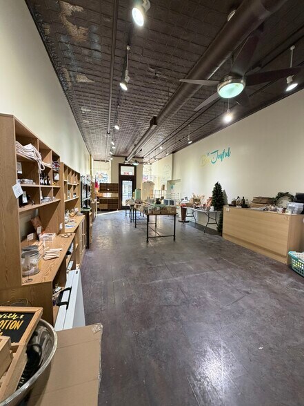 More Photos Of 245 S Kalamazoo Mall, Kalamazoo General Retail For Lease