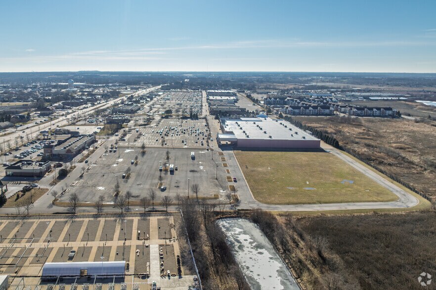 More Photos Of Green Bay Rd, Kenosha Land For Sale