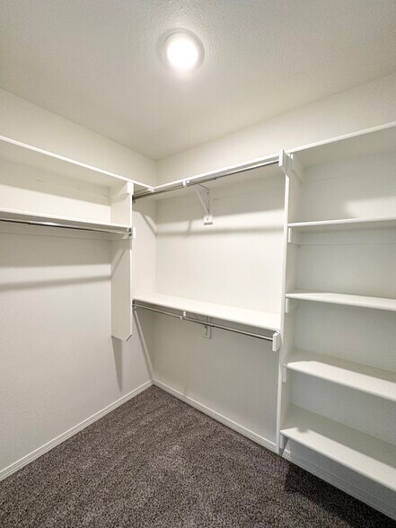 More Photos Of 959 S Rupple Rd, Fayetteville Multifamily For Sale