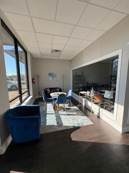 More Photos Of 8101 Hacks Cross Rd, Olive Branch Unknown For Lease