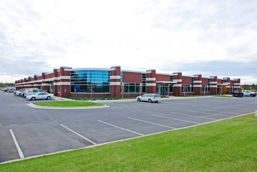 Primary Photo Of 7027 Old Madison Pike NW, Huntsville Office For Lease