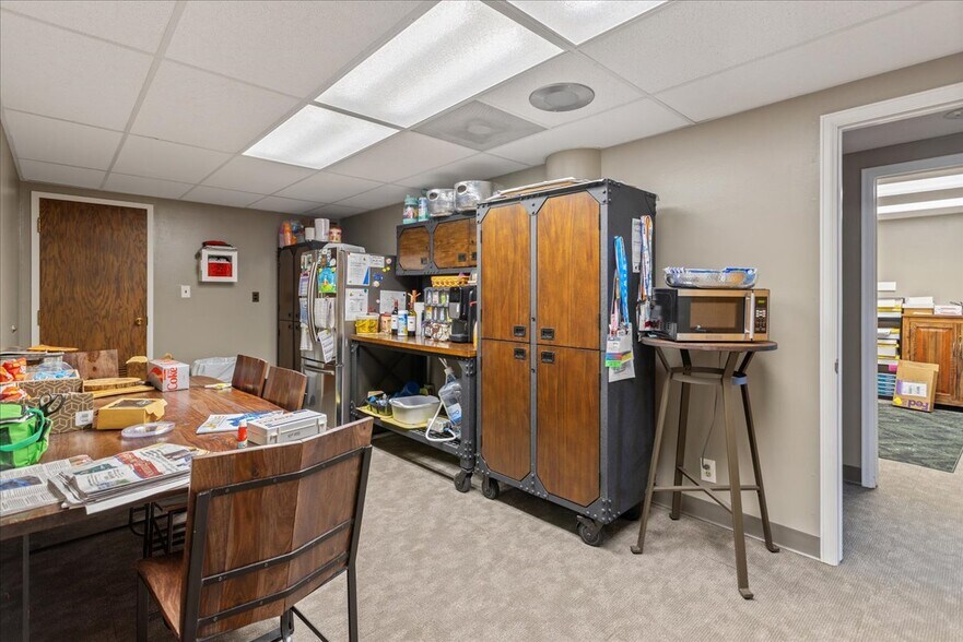 More Photos Of 1803-1807 Capitol Ave, Cheyenne Office For Sale