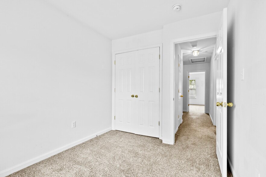 More Photos Of 437-445 Kenneth Sq, Baltimore Multifamily For Sale