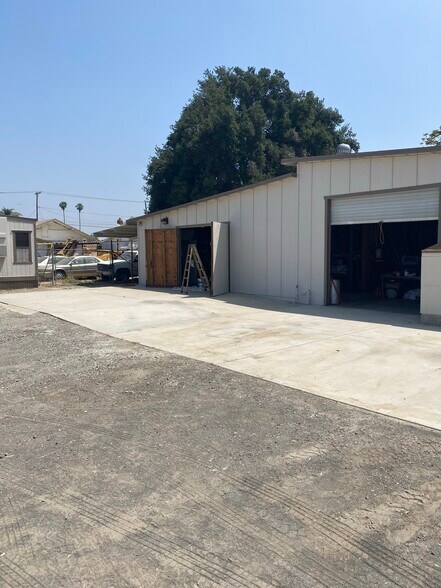 More Photos Of 1186 Center St, Riverside Industrial For Lease