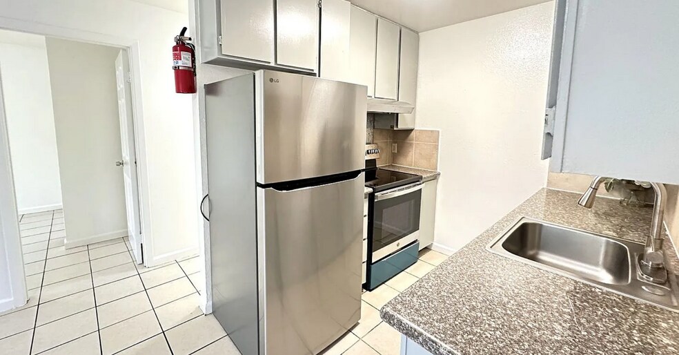 More Photos Of 3421 68th Ave, Oakland Apartments For Sale