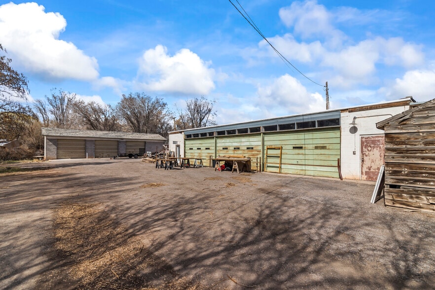 More Photos Of 458 Main st, Richfield Freestanding For Sale