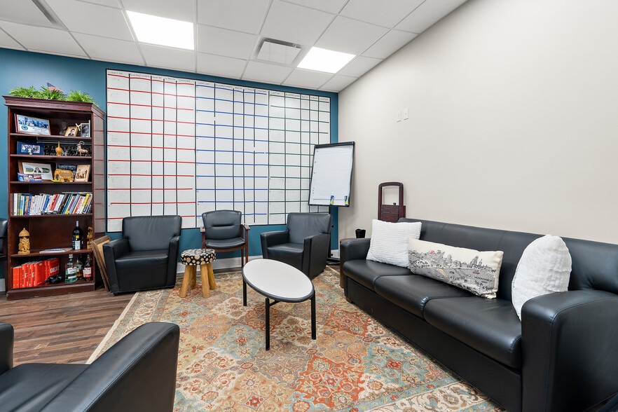 More Photos Of 438 Division St, Sewickley Office For Lease