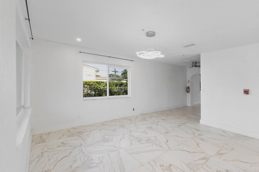 More Photos Of 1510 SW 68th Ter, North Lauderdale Healthcare For Sale