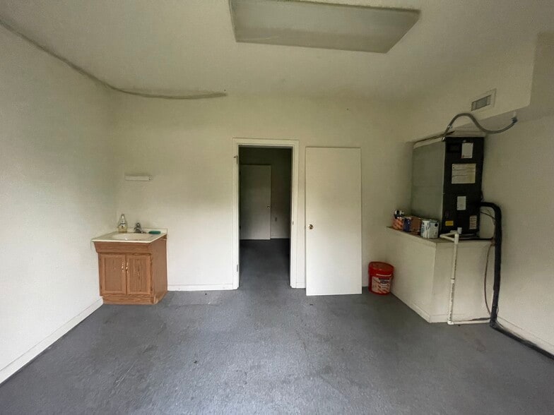 More Photos Of 5516 SE 113th St, Belleview Office For Lease