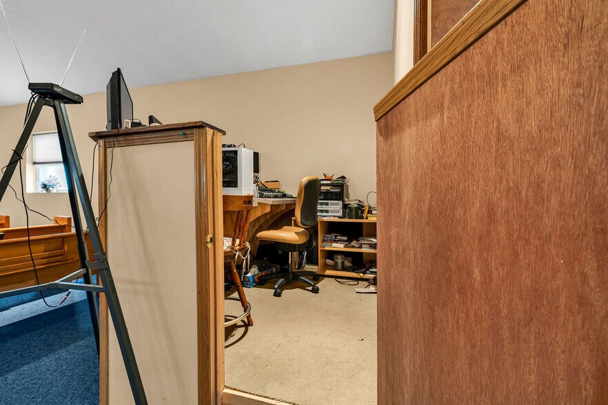 More Photos Of 9564 Hazelton-Etna SW Rd, Pataskala Religious Facility For Sale