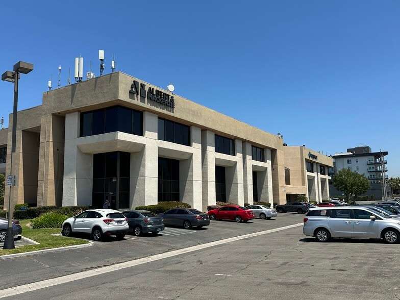 More Photos Of 1855 W Katella Ave, Orange Office Residential For Lease