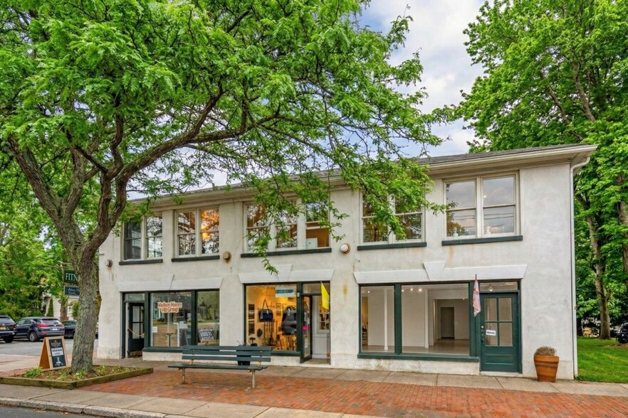 More Photos Of 136 Main St, Amagansett Storefront Retail Office For Lease