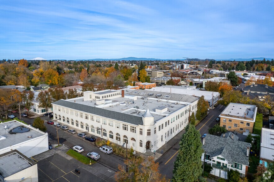 More Photos Of 2222 NE Oregon St, Portland Unknown For Lease