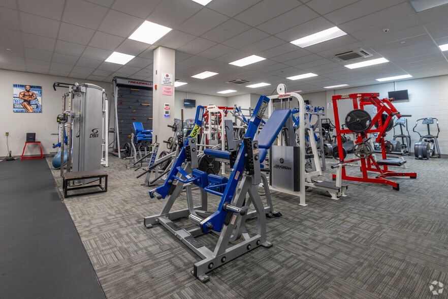 More Photos Of 4800-4850 E Street Rd, Trevose Office For Lease