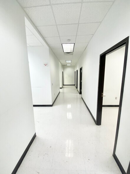 More Photos Of 8202 Spring Valley Rd, Dallas Office For Lease
