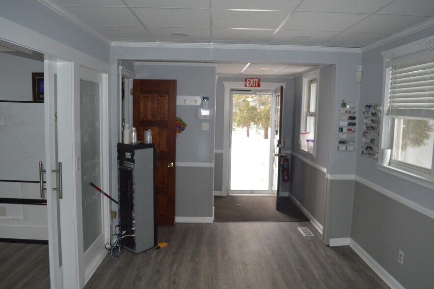 More Photos Of 2662 Nottingham Way, Trenton Office For Sale
