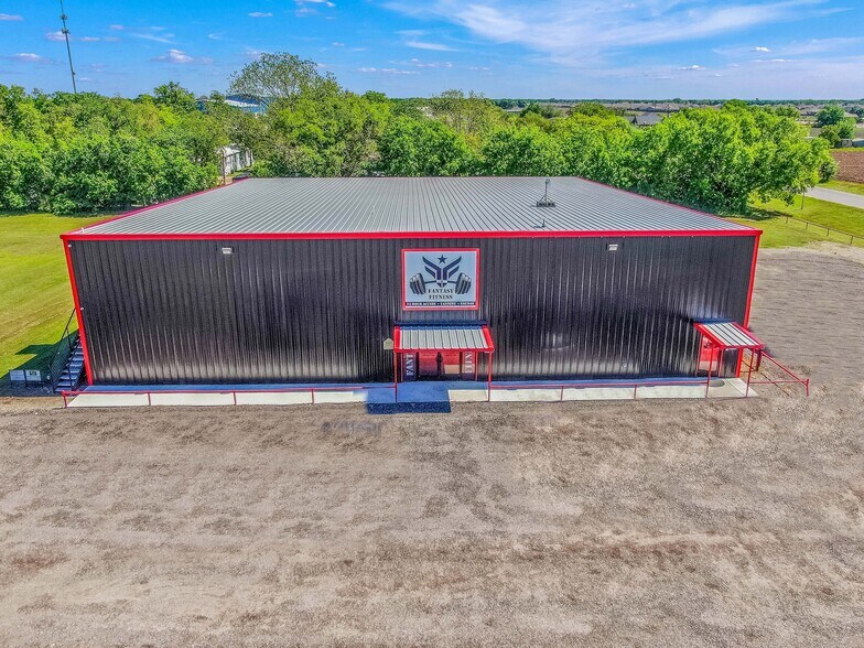 More Photos Of 9489 Slovacek rd, Snook Specialty For Sale