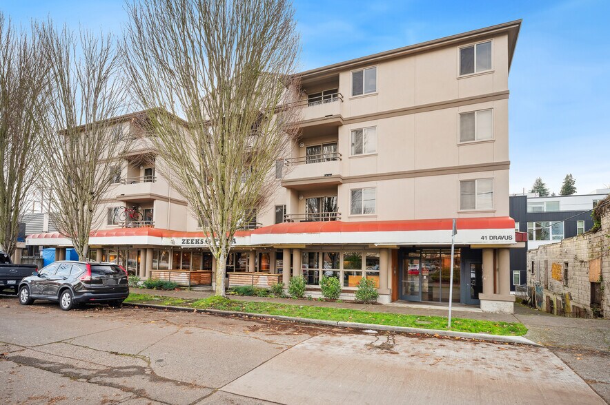 More Photos Of 41 Dravus St, Seattle Multifamily For Sale