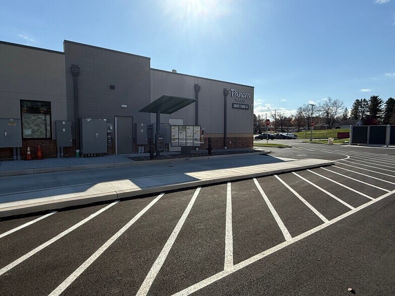 More Photos Of 703-715 Poplar Church Rd, Camp Hill General Retail For Sale