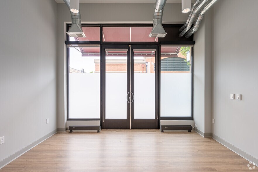 More Photos Of 670 Downey Green, Hampton Apartments For Sale