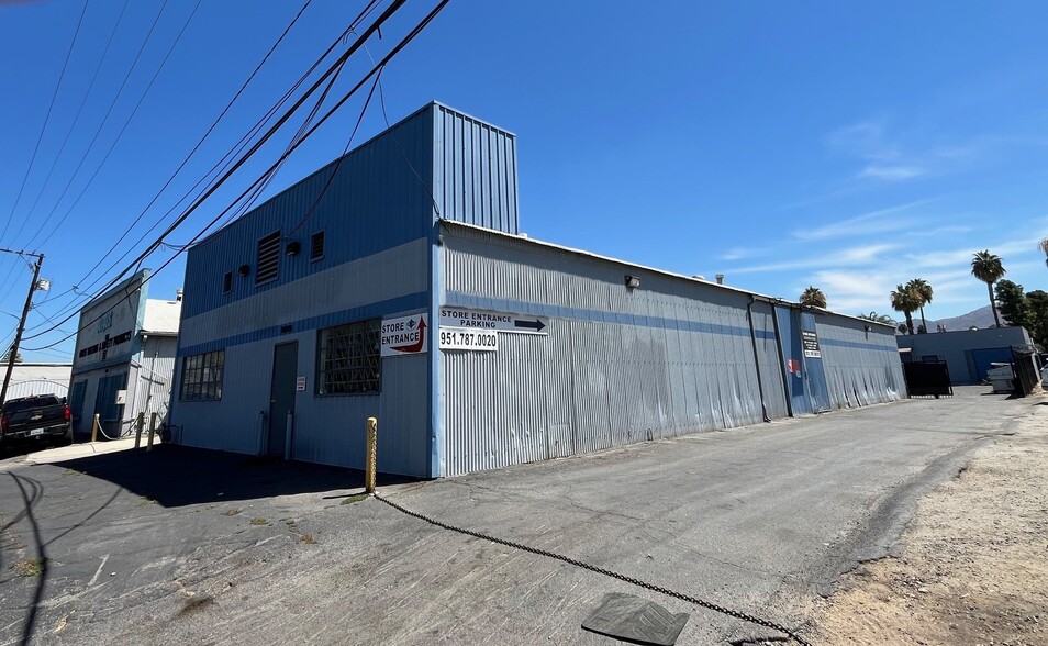 Primary Photo Of 3640 Chicago Ave, Riverside Light Distribution For Lease