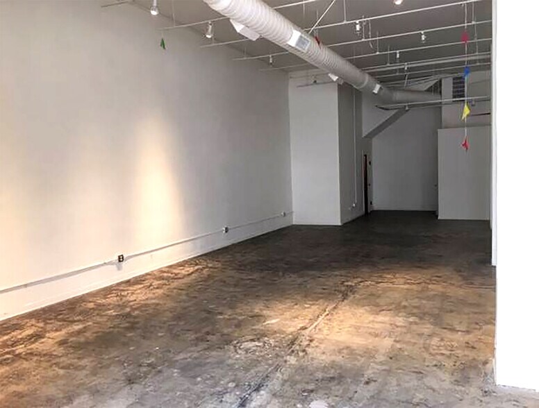 More Photos Of 2111 W Sunset Blvd, Los Angeles Storefront Retail Office For Lease