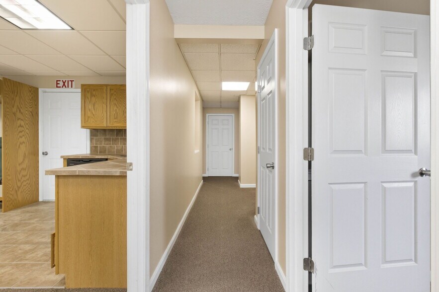 More Photos Of 207 Eiler Ave, Louisville Warehouse For Sale