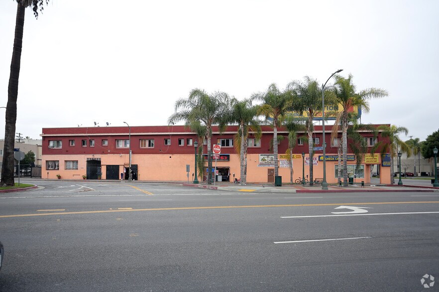 More Photos Of 1252 S Lake St, Los Angeles Storefront Retail Residential For Sale