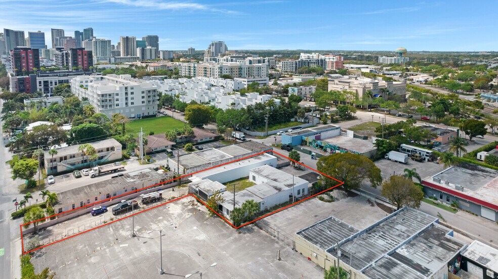 More Photos Of 804 NE 4th Ave, Fort Lauderdale Flex For Lease