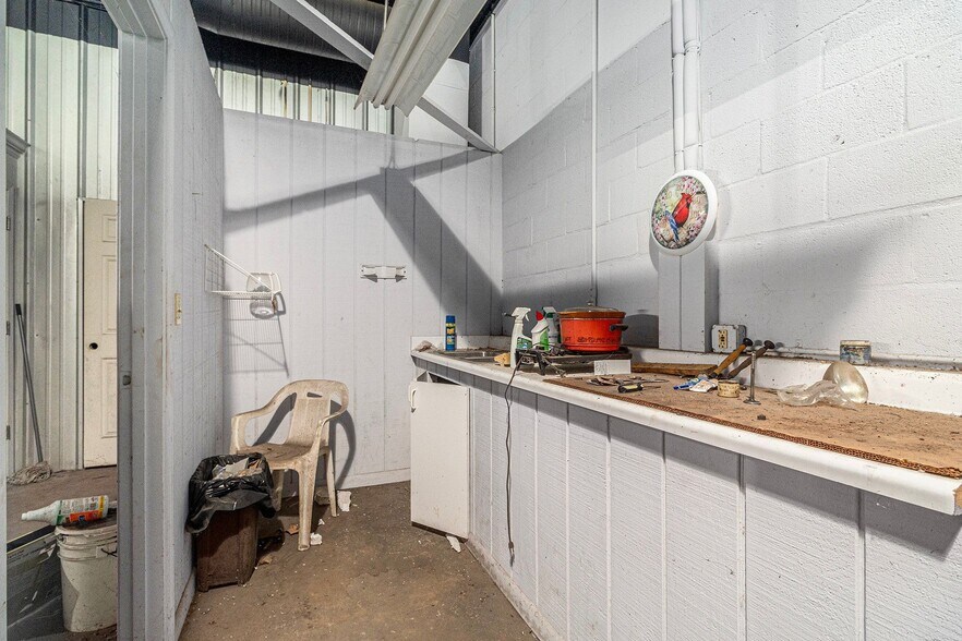 More Photos Of 625 Ocoee St, Copperhill Freestanding For Sale