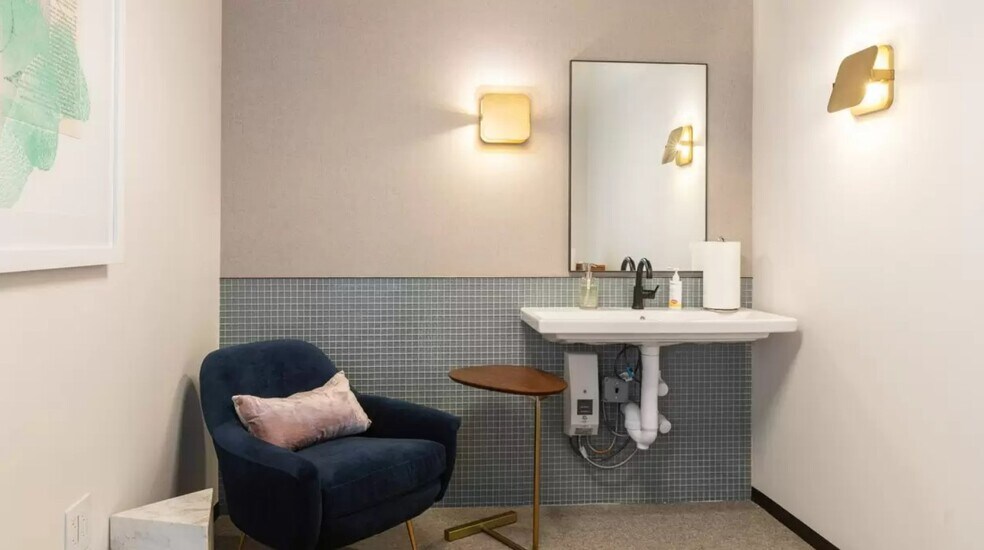 More Photos Of 2311 Wilson Blvd, Arlington Coworking Space