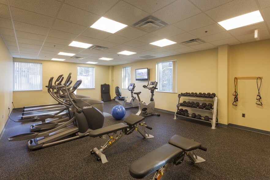 More Photos Of 400 Fifth Ave, Waltham Office For Lease
